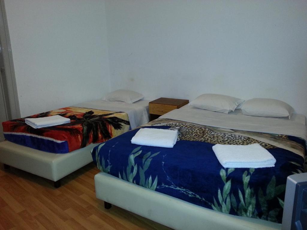 City Centre Anjos Guesthouse Lisboa Rum bild